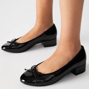 Steve Madden Black Patent Leather Flats